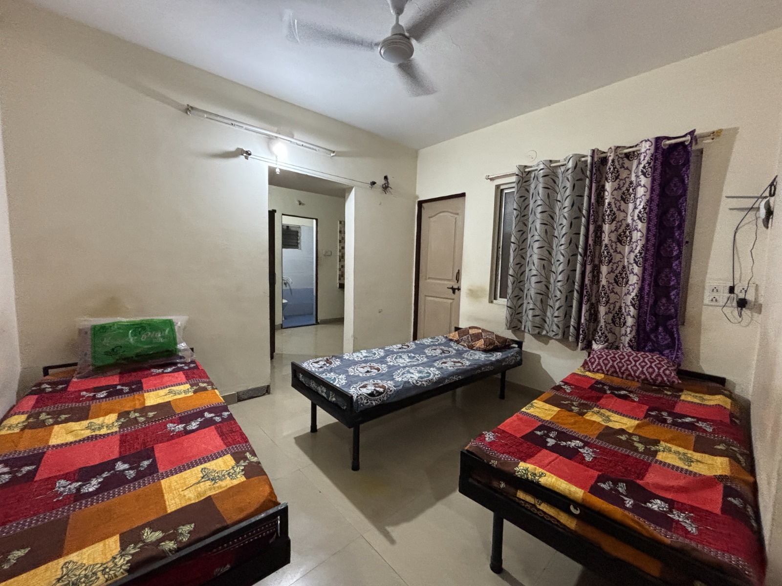 Hostel photo 2