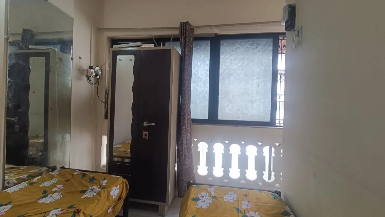 The House PG (Ram Amrut Niwas) room in Navi Mumbai